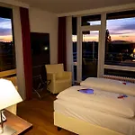 Rheingarten 4* Duisburgo