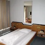 Rheingarten 4* Duisburgo