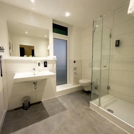 מלון Rheingarten 4*