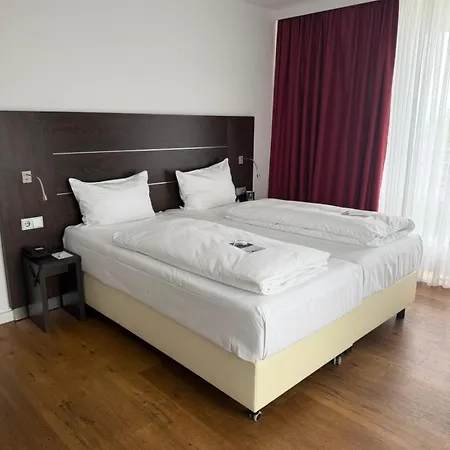 Rheingarten 4* Duisburg