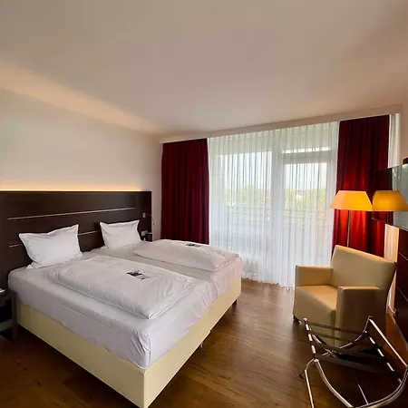 Hotel Rheingarten 4*