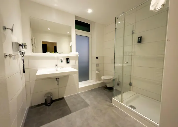 מלון Rheingarten 4*